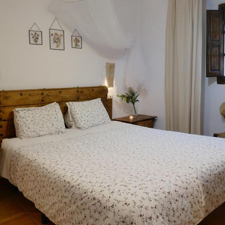 Cortijo La Gineta Vendégház Alcalá la Real Kültér fotó